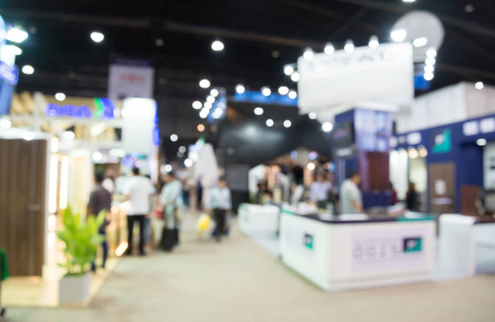 7 Ways to Attract People To Your Company Booth | Trade Show Tips
