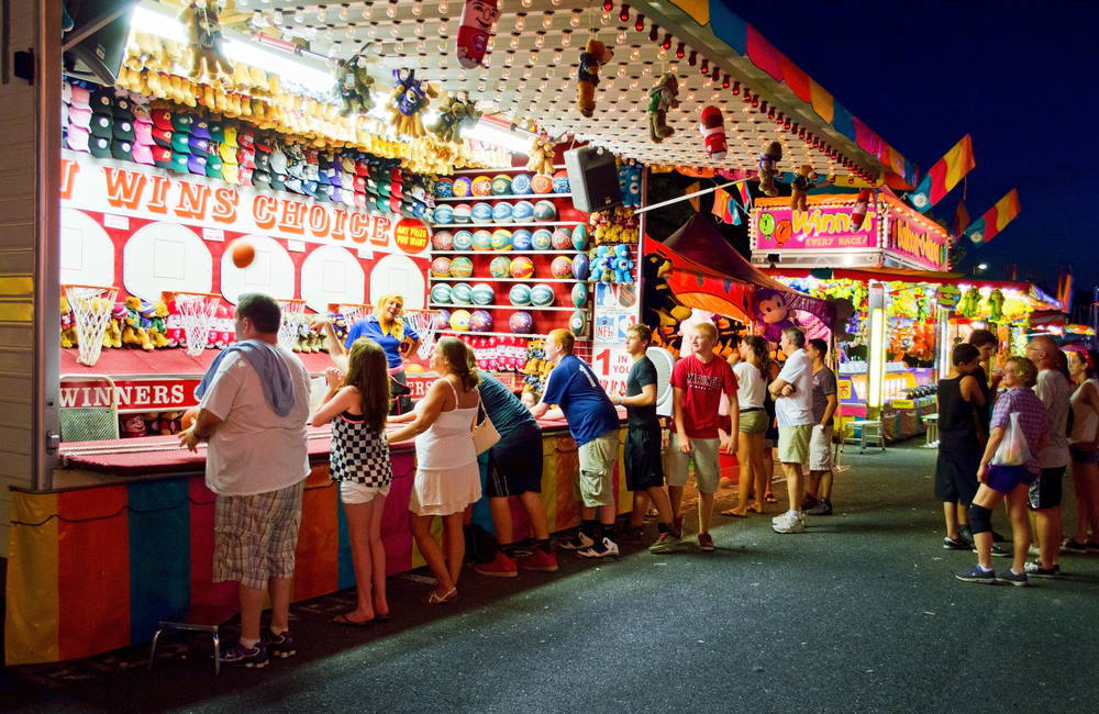 Campus Carnivals for College Students | College Event Planning Tips